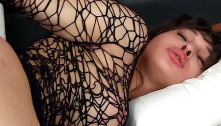 TS Beauty Esmeralda Brazil Is Creampied After Torrid Bareback Pounding
