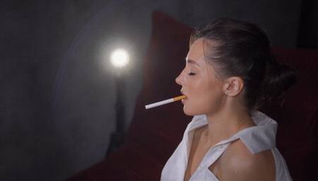 I need an ashtray (4K)