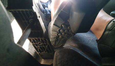 Driving BMW e46 in Reebok Sneakers Under Pedal