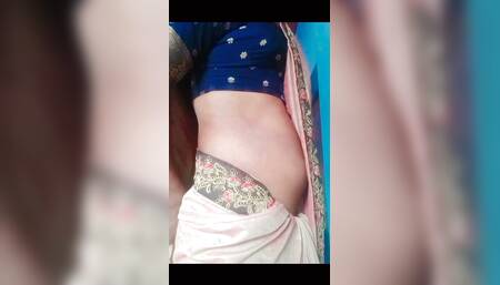 Wear saree