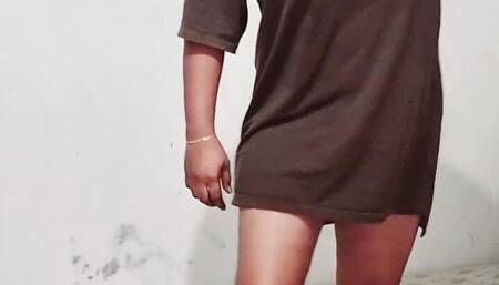 Ass Hole CloseUp Lankan Chubby Girl Showing her Big Ass