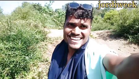 Outdoor Nadi kinare Beth ke jordiweek lond hilane loga