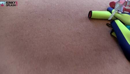 Lifejacket Twerking To Orgasm