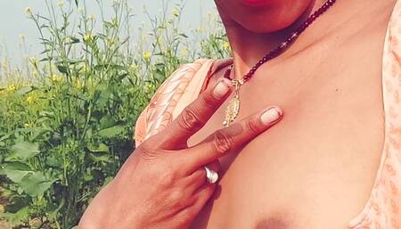 18 + Indian Bhabhi Desi Outdoor New Open Field Showing Big Ass And Natural Boobs Hindi Video