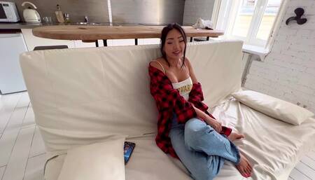NEW VIDEO> An Asian STUDENT FUCKED IN THE ASS BY A GUY FROM TINDER FOR HER FIRST TIME, WHILE HER BF OUT.\n