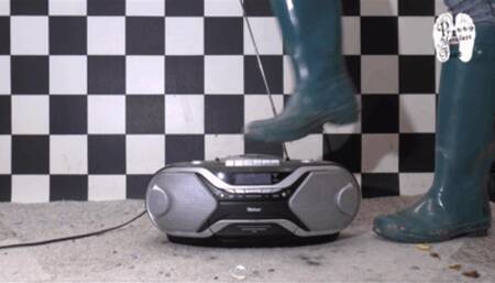 Poor working Radio under old Hunter Wellies floor view