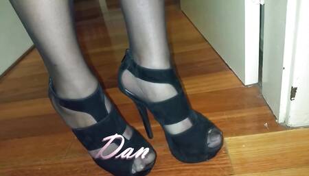 52v Black Pantyhose Fountain Cum