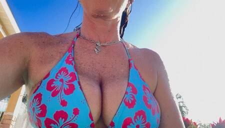 Hula girl Carissa in the Hot Tub part 2