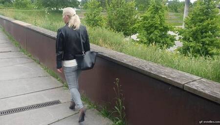 High Heel stuck and hole in Pantyhose HD wmv 1920x1080