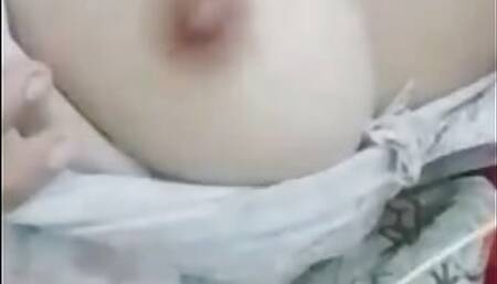 Indian New Dehli Metro girl sexy big boobs live sex with big dick on WhatsApp video call