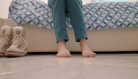 Socks, Ankles, Fingers and Sprain!