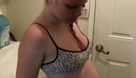 Little Taylor Masturbate Closeup on top Washing Machine
