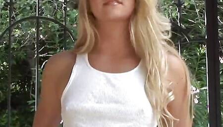 Sexual Thrill Seeker Jessie Andrews In An Erotic Masturbation Session!