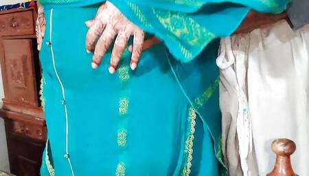 Pakistani chubby Wife cheating