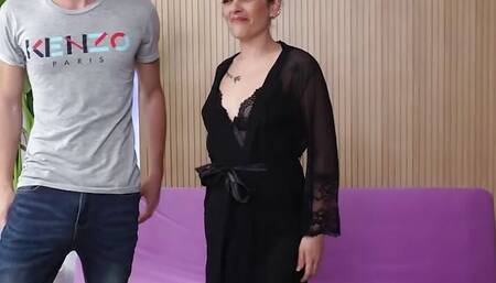 37 years old MILF Barbara Vazquez wants a bed and breakfast with a young dude!