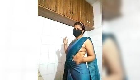 Sexy Desi Village Young Bhabi