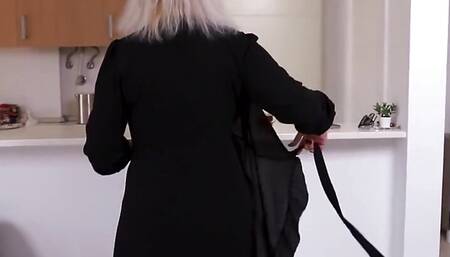 Big Breasted Mature Wife Tied up & Used by Lesbian Friend