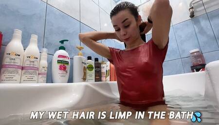 My wet hair is in the bath and wetlook (HD)