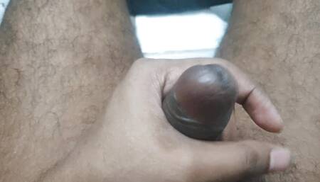 I saw a beautiful hot girl and ends up masturbating