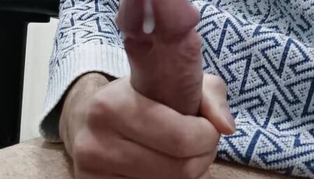 Guy jerks off cute dick