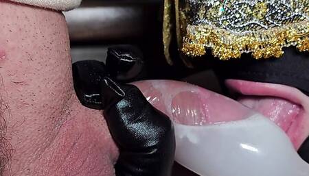 Couldn't take that huge load in my mouth (condom)
