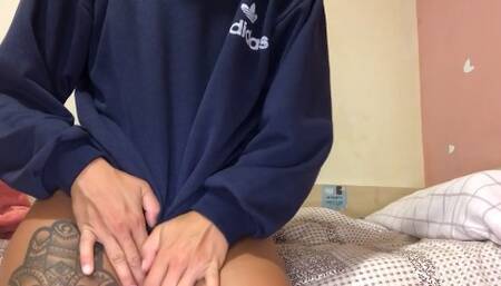 Would you like to CUM ON MY ASS? ???????? I know you want to see the CLOSE-UP of my ASSHOLE wide open while I ride my big dildo...Correte conmigo cariño! ????????\n