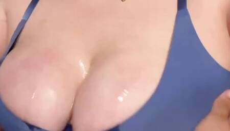 Oil Boobs Rub Leads To Fucking