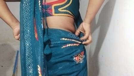 Desi Indian XXX Video Father-in-law and Daughter-in-law Left the Younger Daughter-in-law