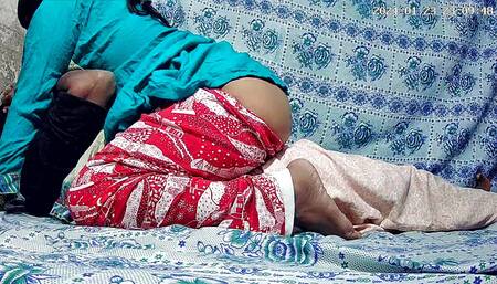 Indian nurse and peasant sex in the park