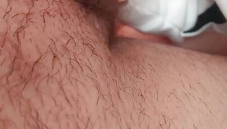 Turkish girl knows how to give oral sex