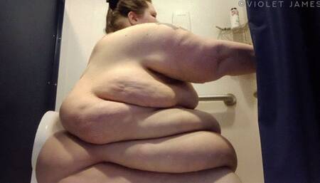 Shower with SSBBW Violet