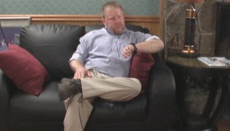 Mandy Lay Blows Hairy Guy! (wmv)