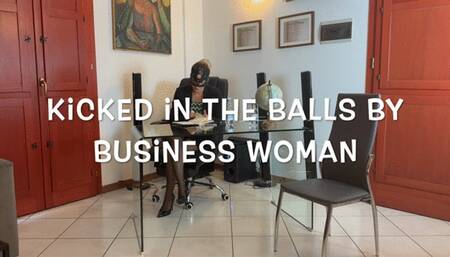 GEA DOMINA - KICKED IN THE BALLS BY BUSINESS WOMAN