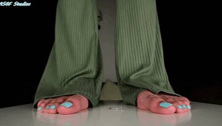 Wrinkly soles returns, tradition crush! - MOV