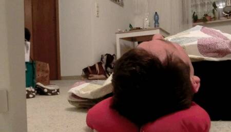 12th Session - Face Footstool - Clip 12