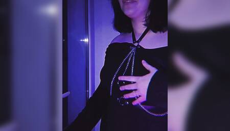 Sexy slave Alice Moore twerking and playing with her pussy