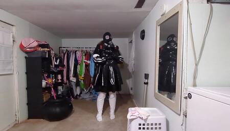 Gasmask Breathplay with Bubbler Bottle and Rebreather Bag