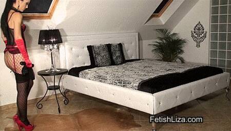 Nylon Pussy Play (MP4)