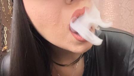 Smoking encouragement and lick the smoke