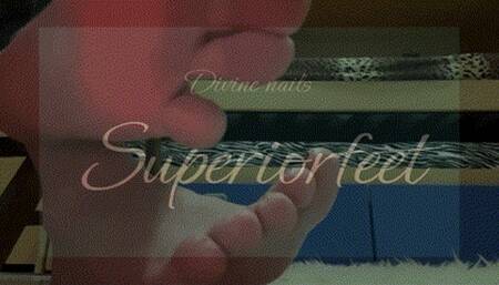 Divine nails