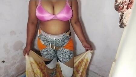 Devar Ne Bhabhi Ko Kapda Badalte Huye Dekha Phir Choda Khoob Maze se