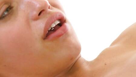 A sweet massage from the well endowed masseuse made Alyssa Branch desperate to get drilled