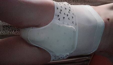 Piss my panties