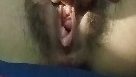 Secretly calling to masturbate until our water is wet