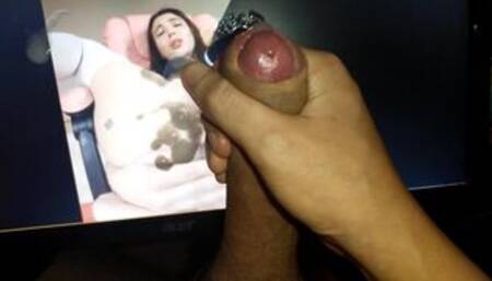 Martina Fawn non vedeva l'ora di ricevere la mia sborra (Cum tribute JOI)