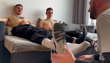 Petite 18-Year-Old Twink & Muscle Stud Getting Their Feet Tickled (MP4)