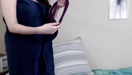 Voyeur Lesbian Roommate Sneakily Worshiping Smelly Sandals