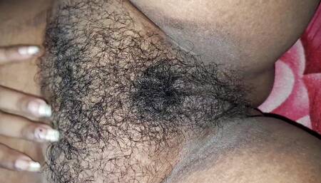 Hairy pussy show and play
