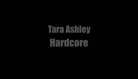 Tara Ashley Has Her Feet Worshipped By Tommy Gunn