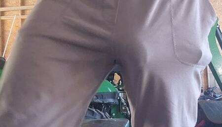 Gym bro jacking big cock